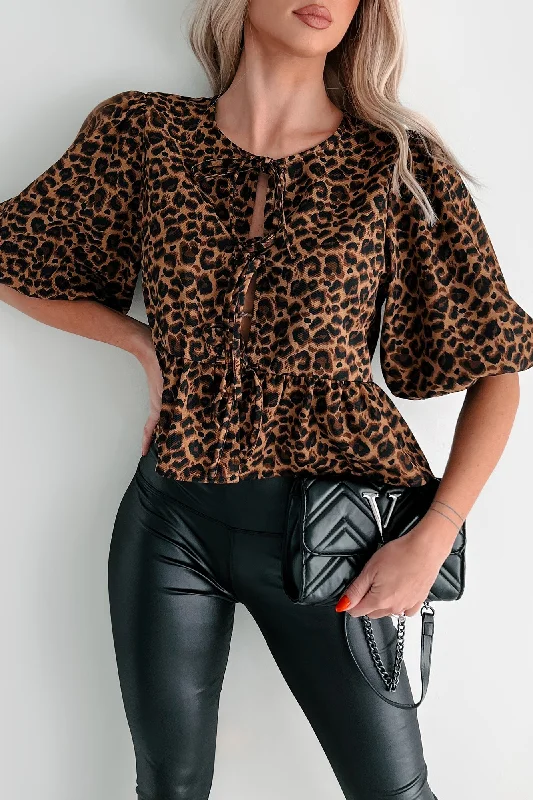 DOORBUSTER Feisty Fashion Front Tie Leopard Print Puff Top (Leopard)