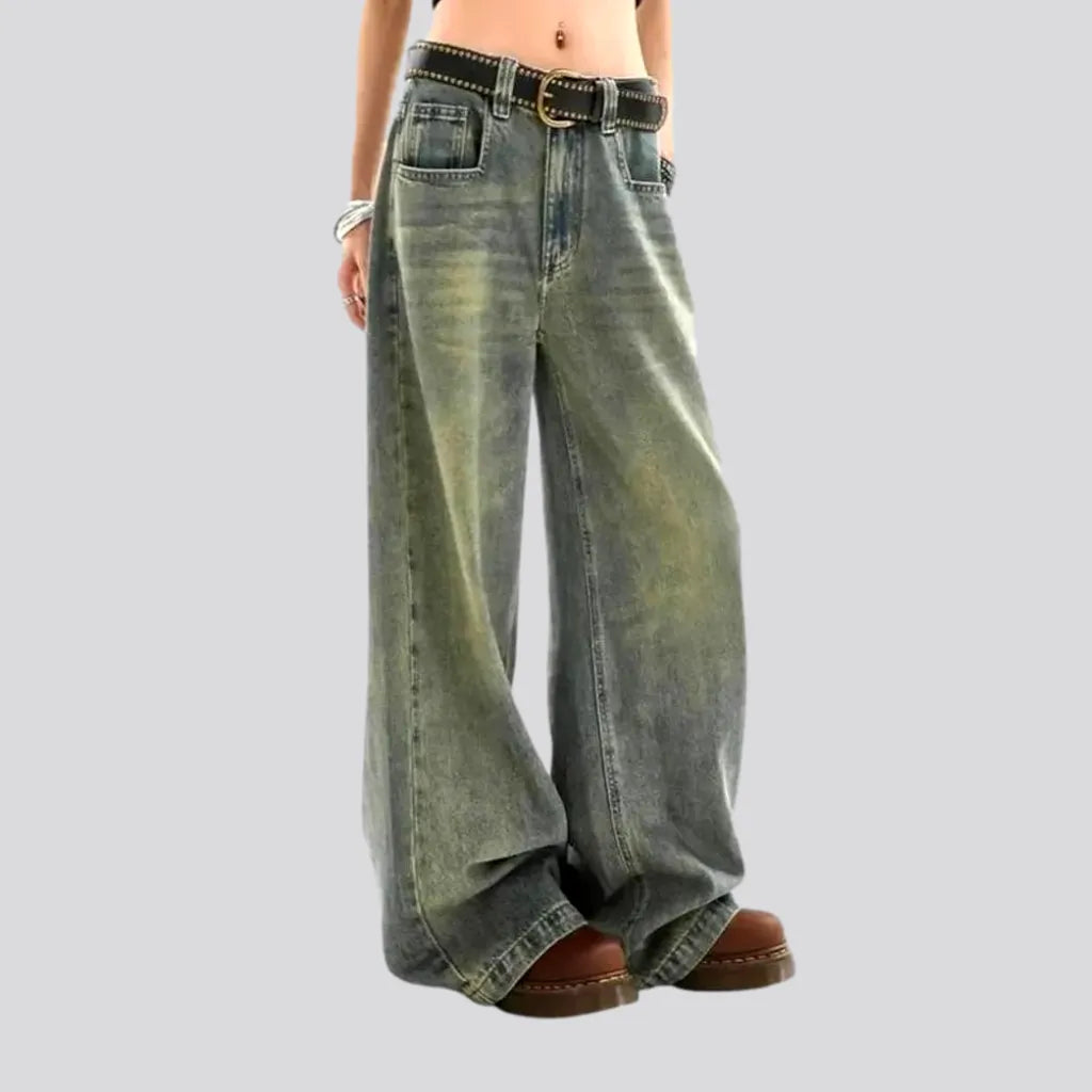 Faded wash trendy women's jeans